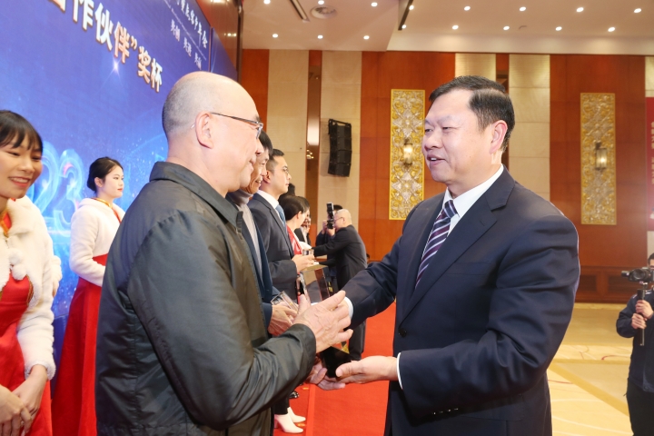 1628937930951098369.jpg 1628937930951098369.jpg